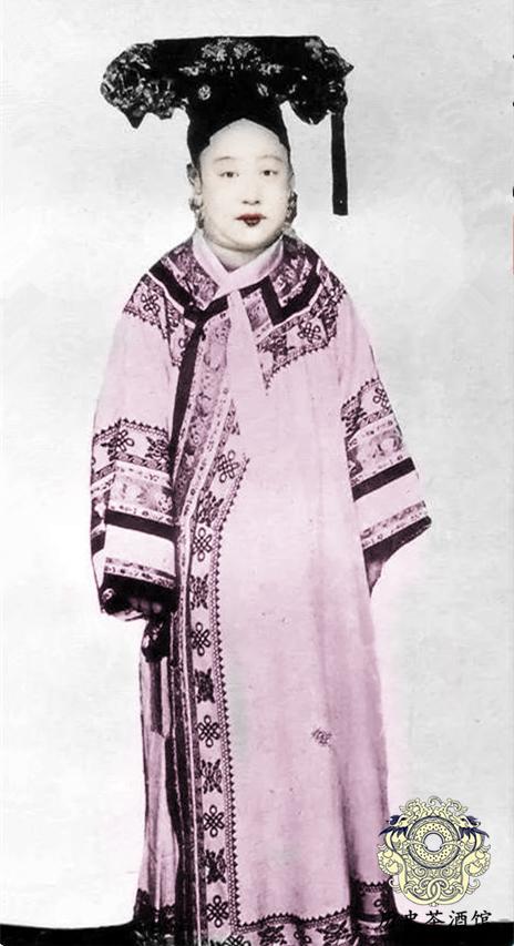 四不像正版與正版四不像，探究現(xiàn)代版權(quán)現(xiàn)象的多元視角，現(xiàn)代版權(quán)現(xiàn)象的多元視角探究，四不像正版與正版四不像