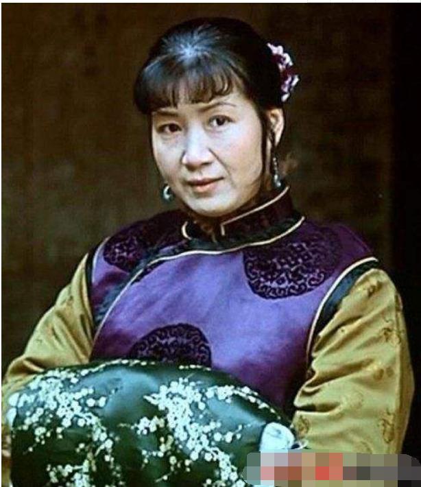 四不像正版與正版四不像，探究網(wǎng)絡(luò)時(shí)代的版權(quán)迷思，網(wǎng)絡(luò)時(shí)代下的版權(quán)迷思，四不像正版與正版四不像的探究