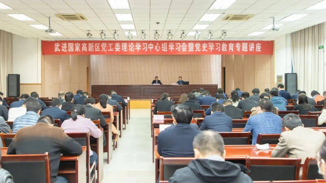 今晚買彩票，四不像開什么？，今晚彩票運勢揭秘，四不像將開什么號碼？