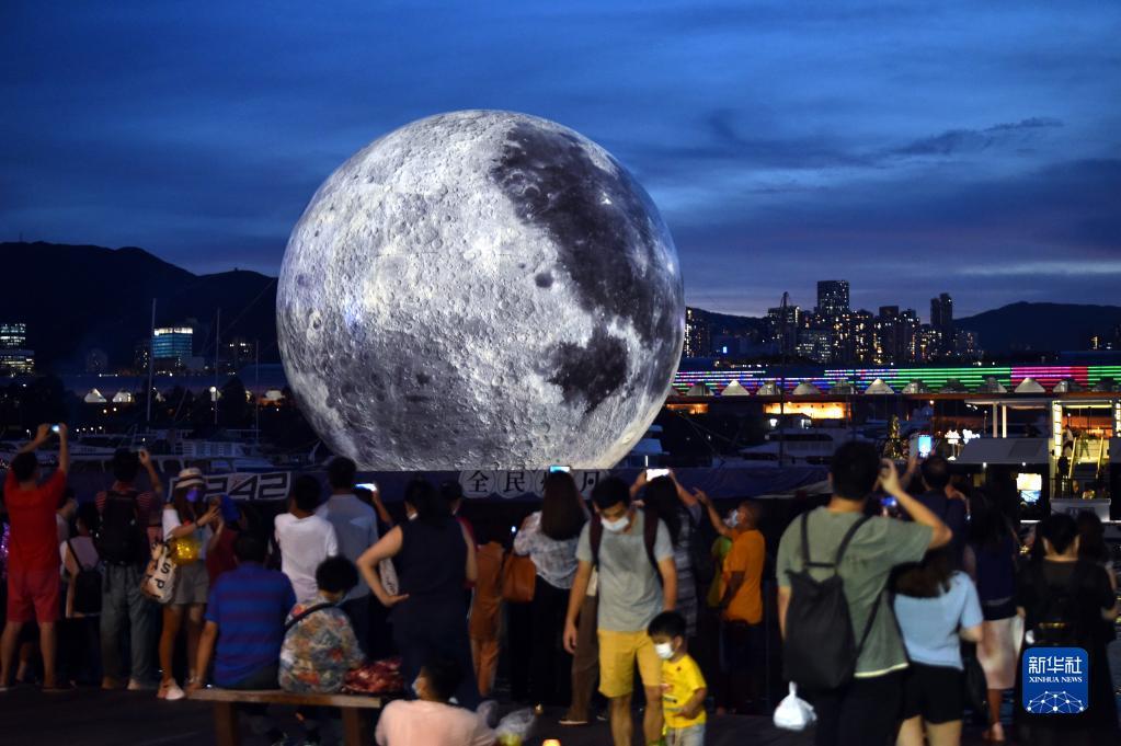 2025香港最準資料籃月亮