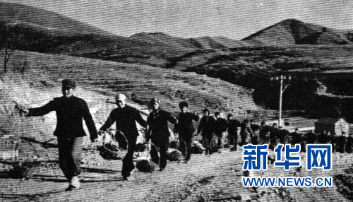 澳門正版資料大全資料貧無(wú)擔(dān)石越的組詞解析，澳門正版資料大全，組詞解析之貧無(wú)擔(dān)石與越的關(guān)聯(lián)解析